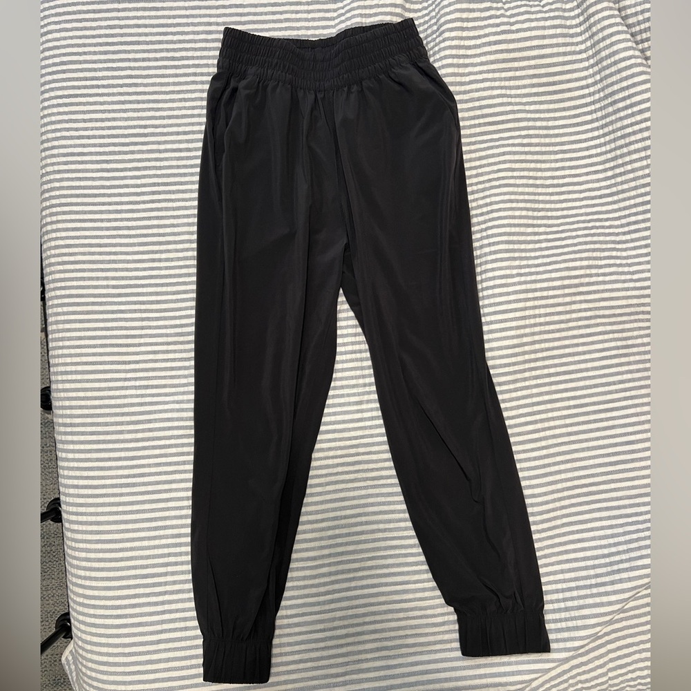 Vuori Villa Joggers - Black